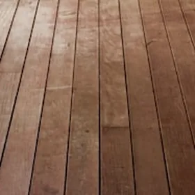 Wide brown boards running away